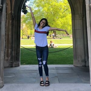 Meet your Posher, Lauren